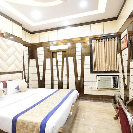 Hotel Margaret, Колката Екстериор снимка