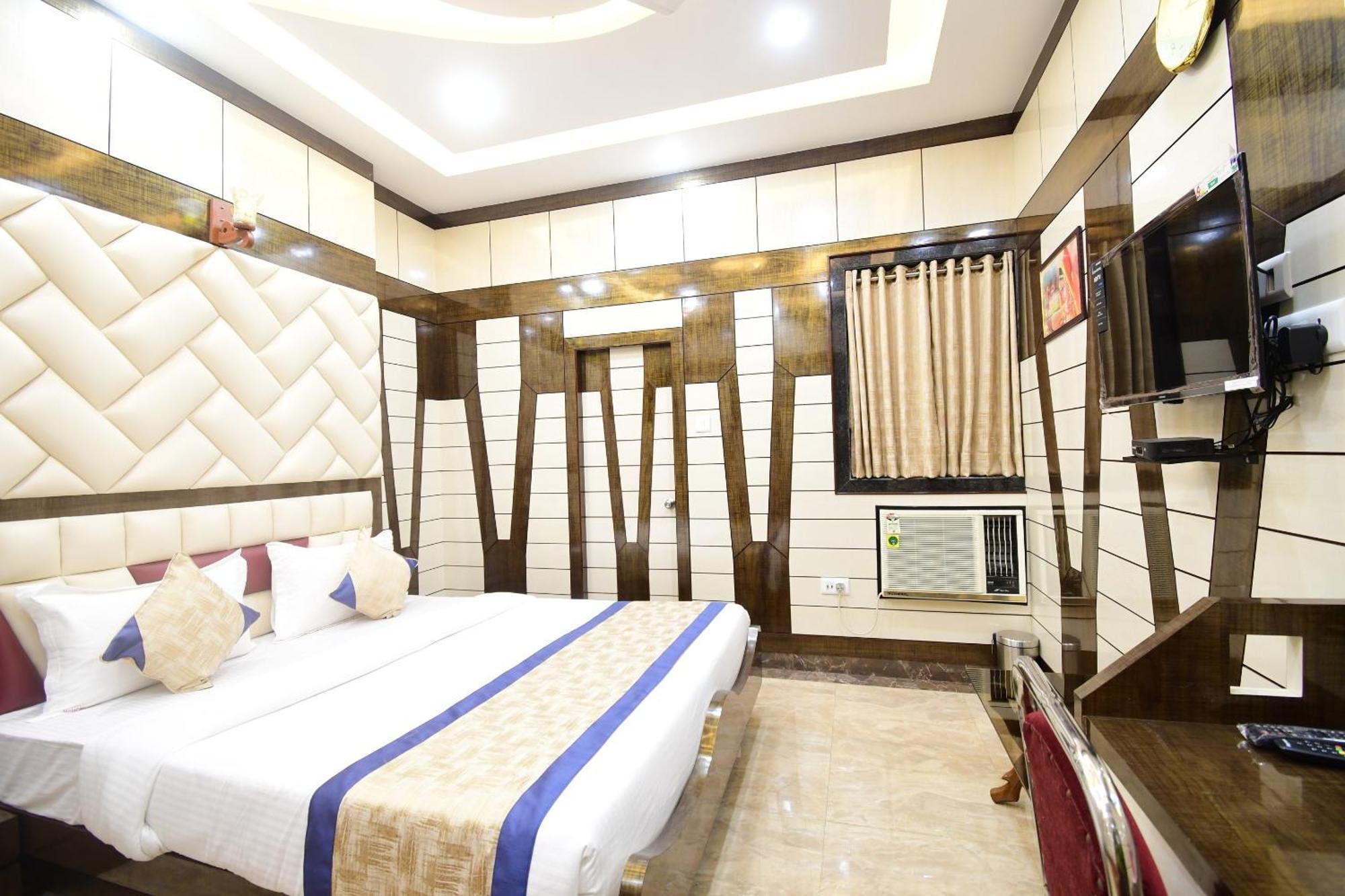 Hotel Margaret, Колката Екстериор снимка