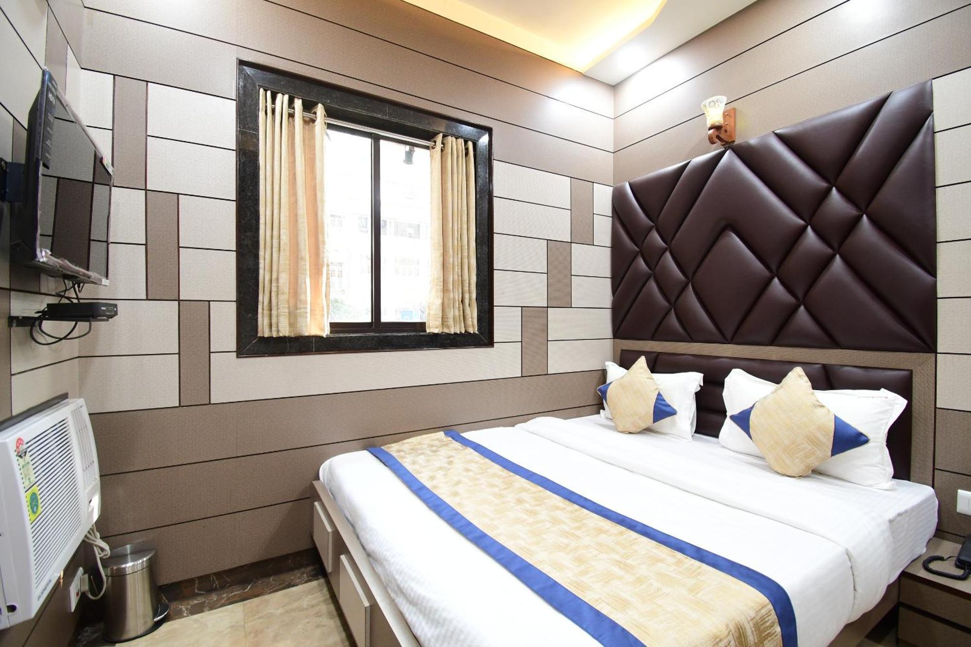 Hotel Margaret, Колката Екстериор снимка