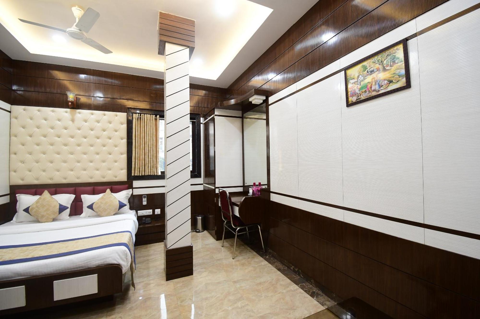 Hotel Margaret, Колката Екстериор снимка
